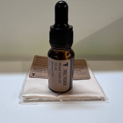 Wooden watch care oil 10ml with polishing cloth and instructions