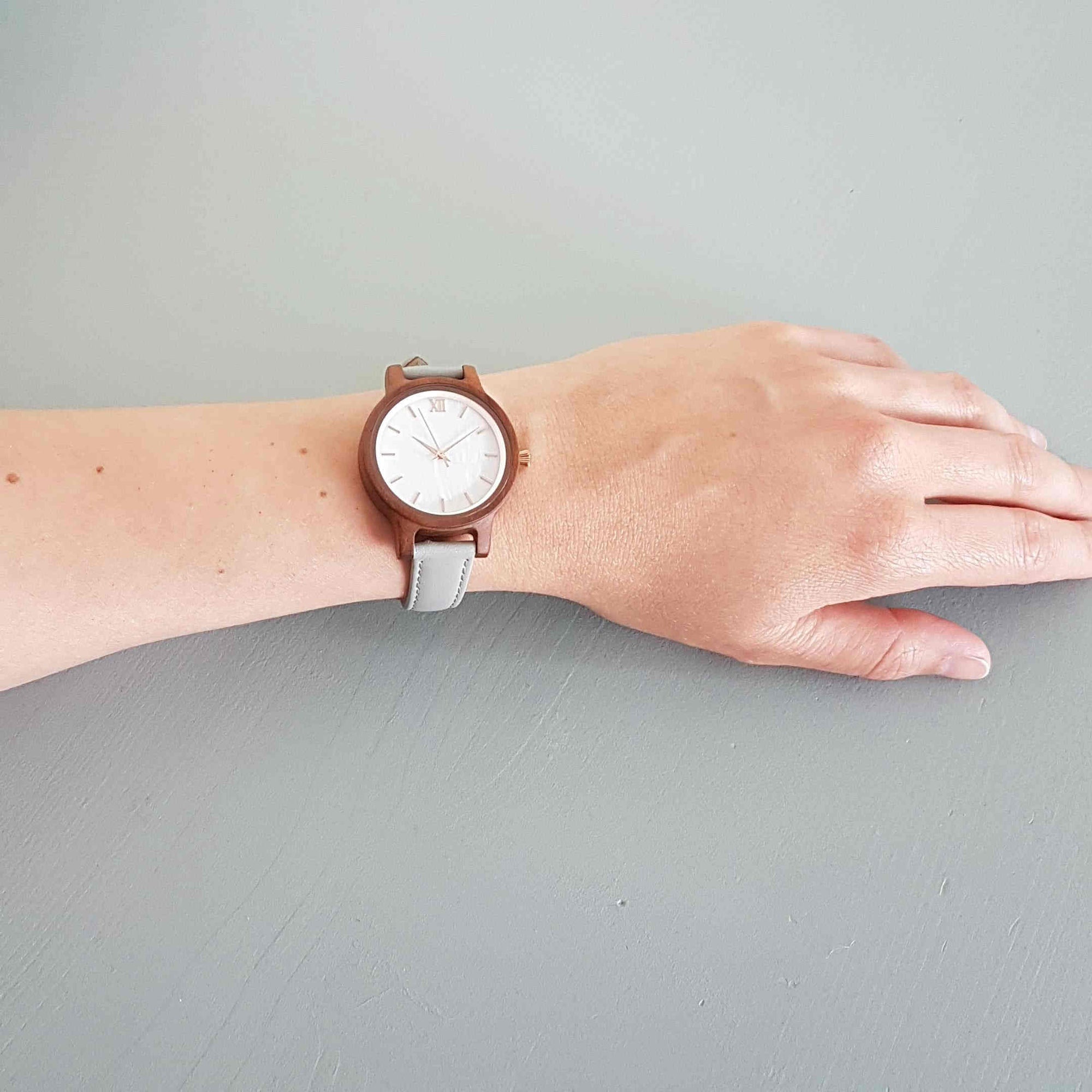 Nala | Walnut - Tree Ticker